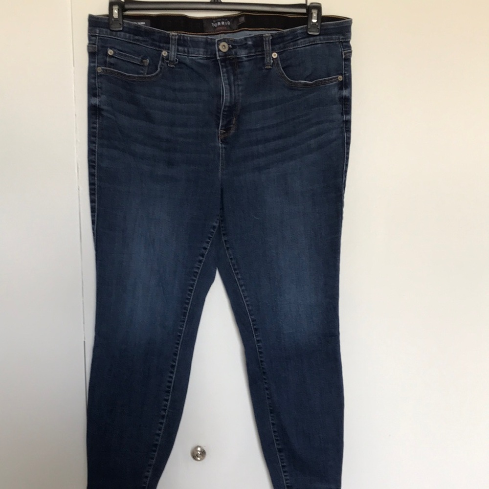 Torrid Sky High Skinny Jeans Size 22S